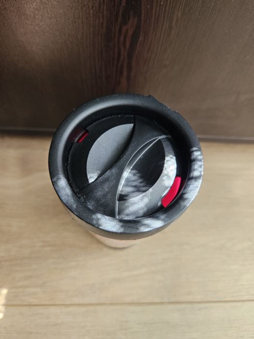 Музикална розова чаша