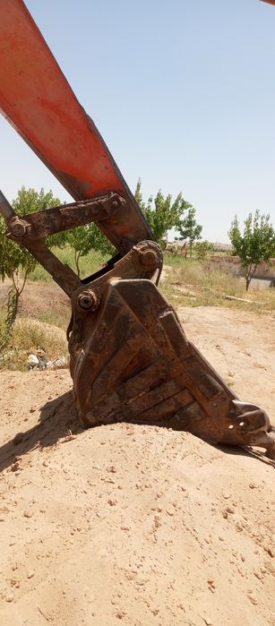 Экскаватор Doosan 220 talik 2011 yil