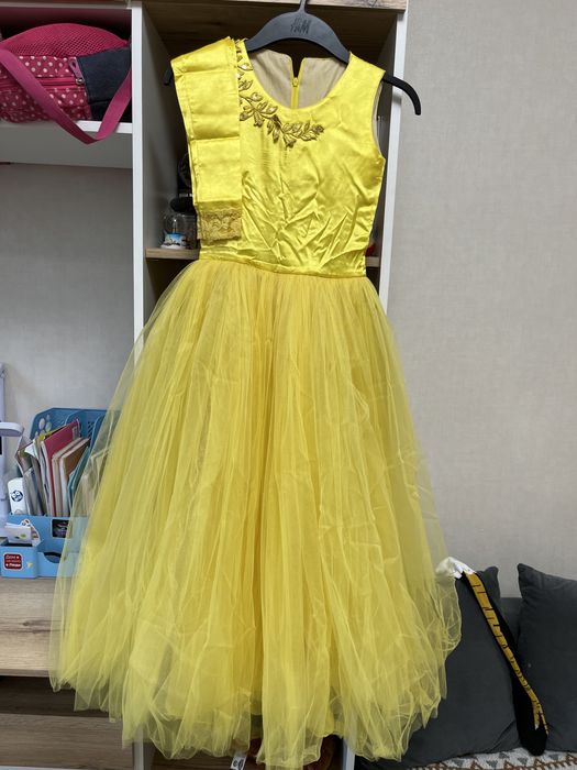 Платья нарядные для девочки