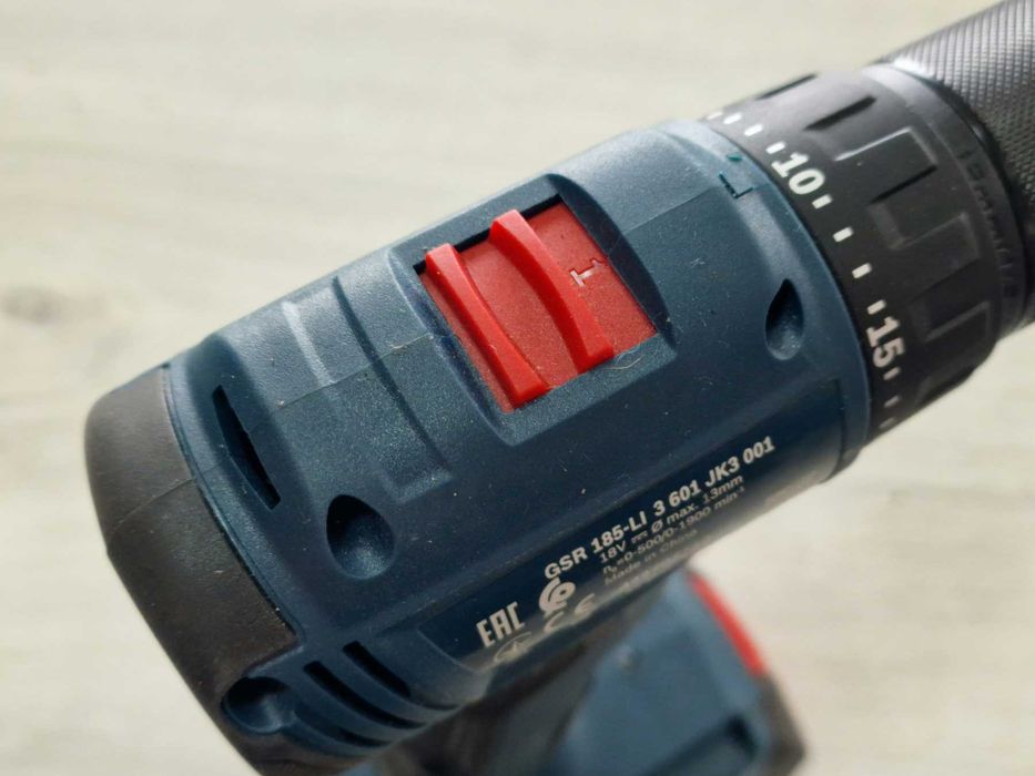 Акумулаторен безчетков винтоверт Bosch GSR 185-LI