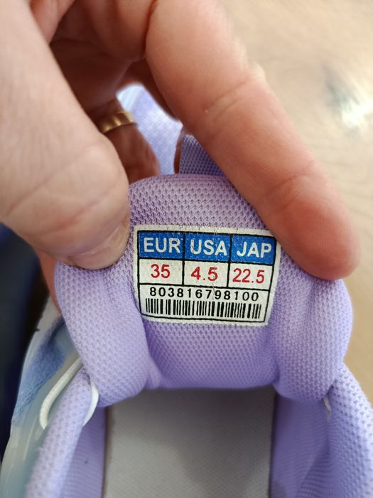 Vând adidași cu roti nr 35