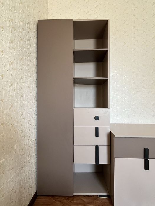 Гарнитур для детской