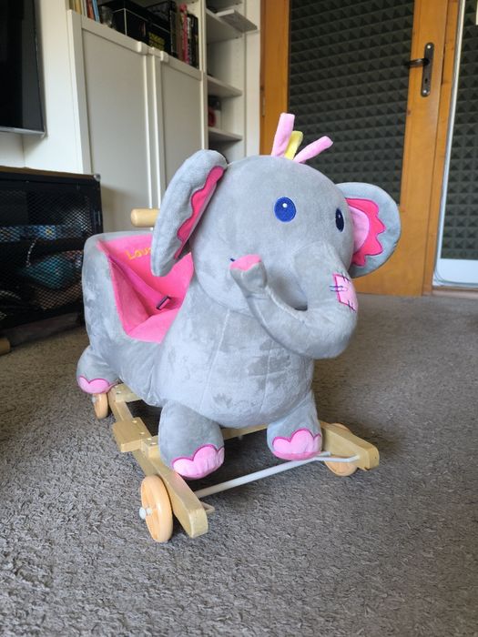 Пееща плюшена люлка, столче с колелца, слонче