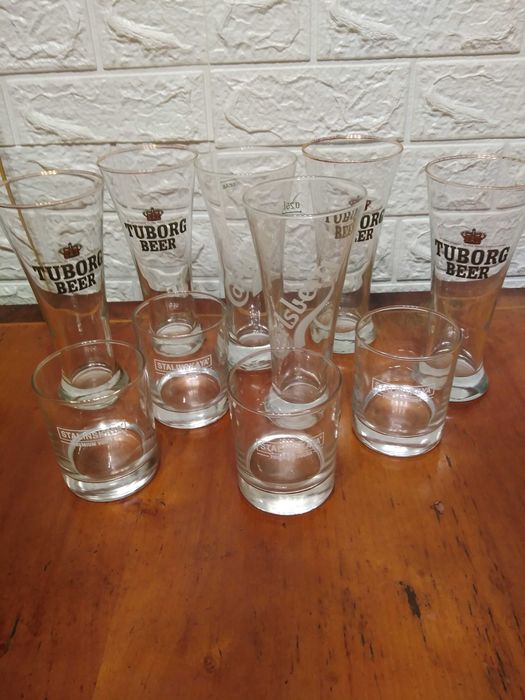 pahare si cani diferite