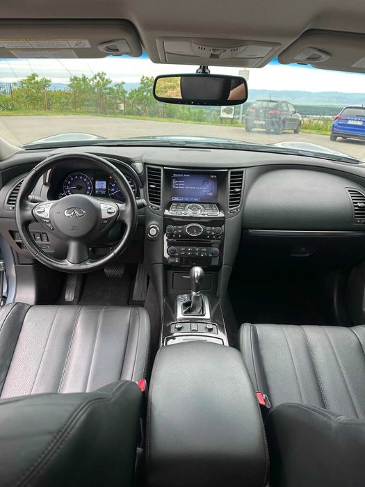 INFINITI QX70 3.7 V6 AWD, модел 2017 г., на реални 99300 км,