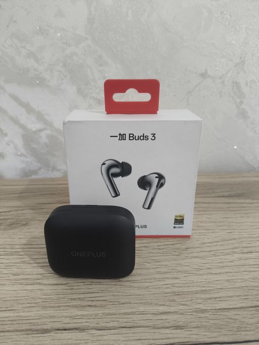 Продам Oneplus buds 3