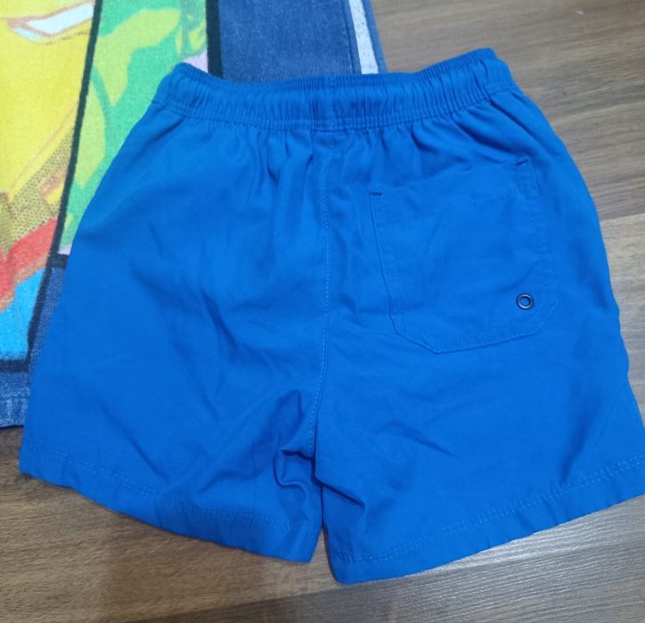 Хавлиено пончо Zara Avengers панталонки за плуване Next