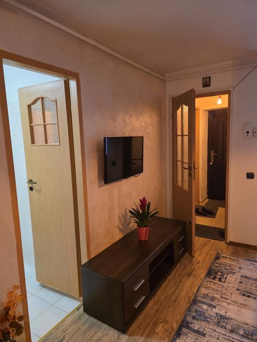Ofer Apartament spre inchiriere