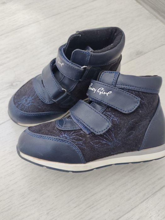 Продам, почти новые