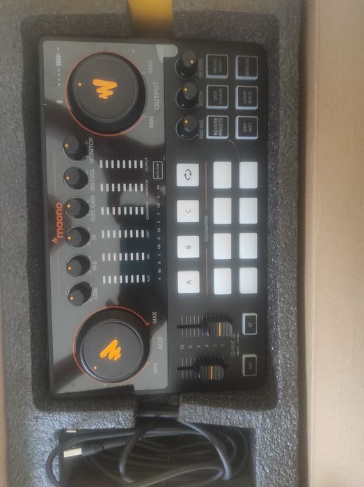 Звуковая карта maono e2