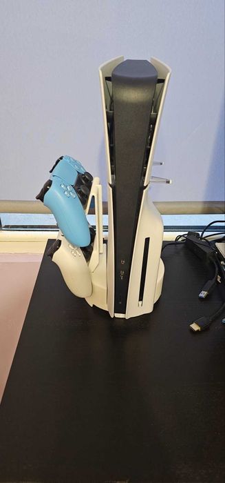 Вертикална стойка за PS5 Slim с Охлаждане и USB Хъб (Cooling Stand)