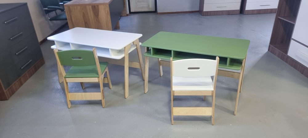 Bolalar parta va stuli