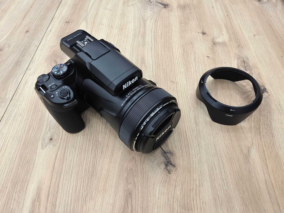 Camera Nikon P1100
