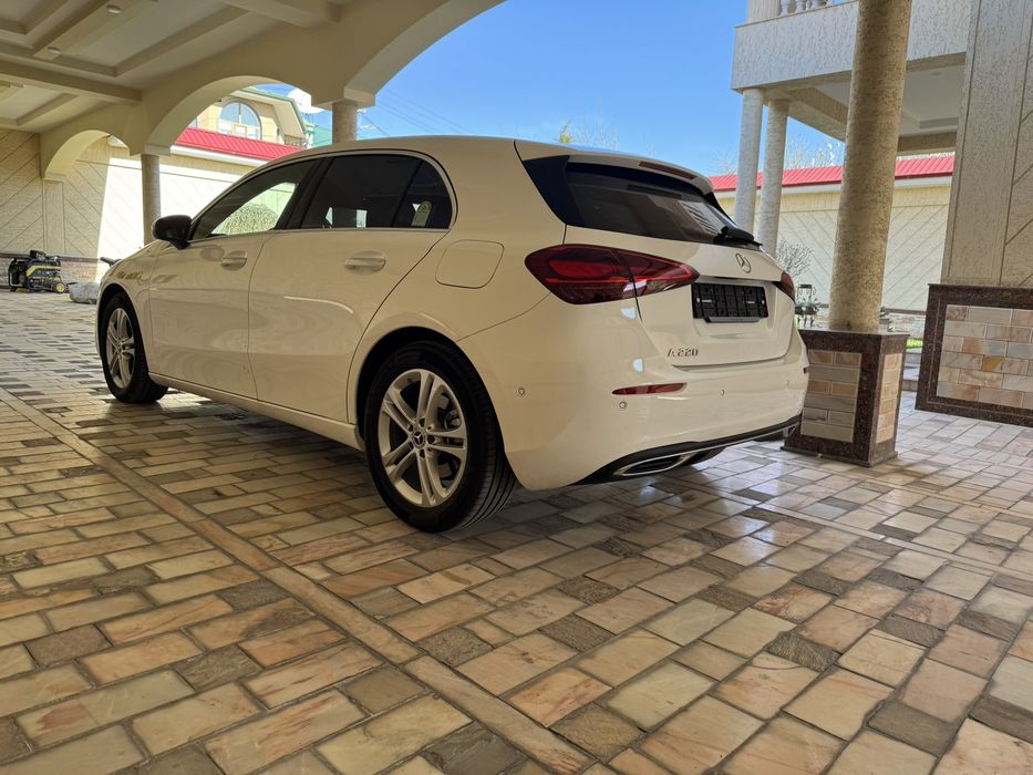 Mersedes Benz A 220 (Germaniya)