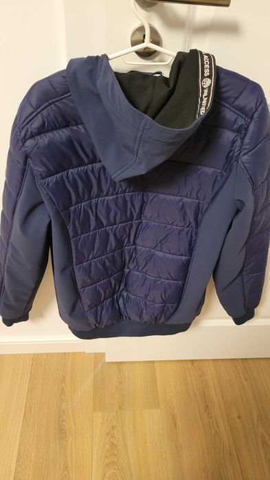 Jacheta de primăvară marca C&A