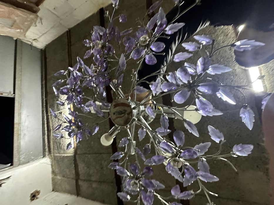 Продам люстры , в рабочем состоянии.