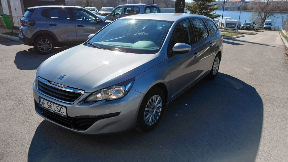 Peugeot 308 2 sw blue hdi
