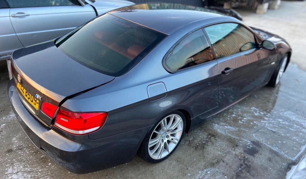 Dezmembrez BMW 320i E92 2.0 benzina N43 170cp,M PACK,recaro rosu