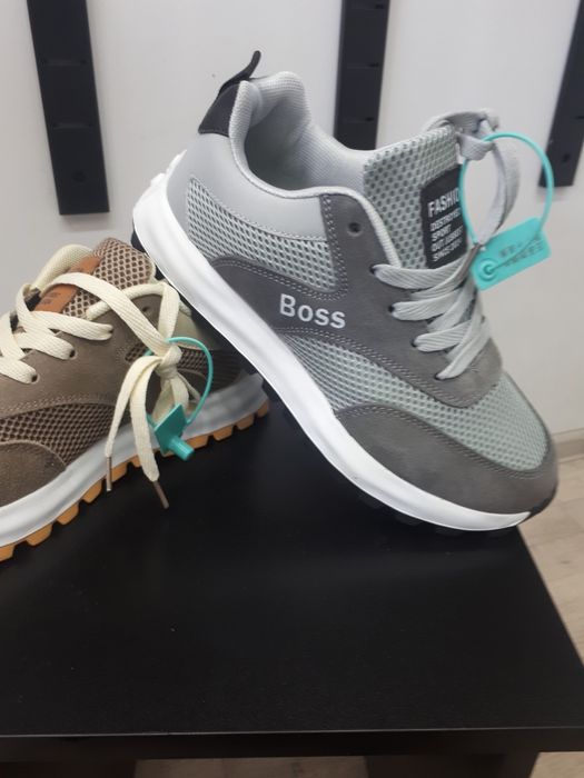 Optim narxda oyoq kiyimlar Vetnam