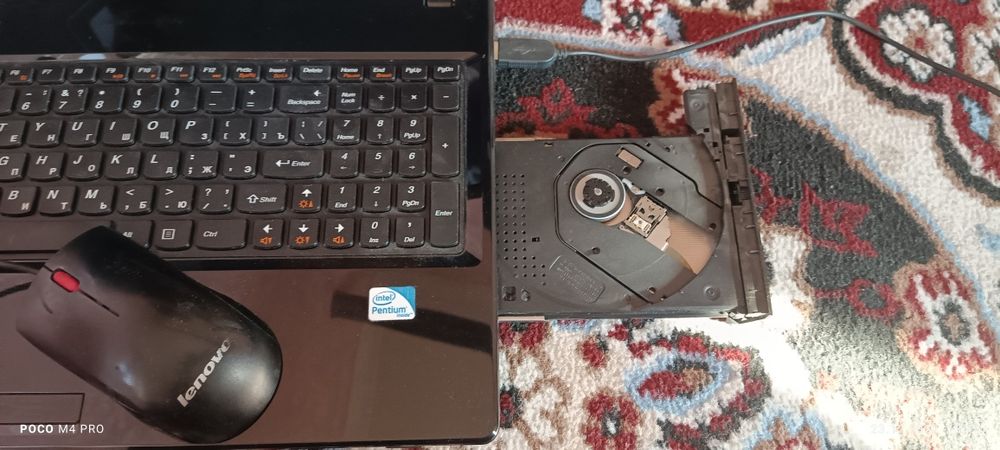 Ноутбук ЛЕНОВА хорошего состояние