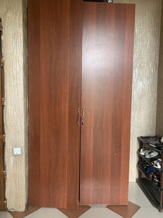 Продам шифонер платьельный.