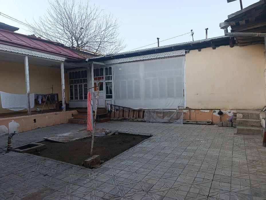 Регистон. 21 школа. 3 соток, под гостиницу. Шикарная локация!