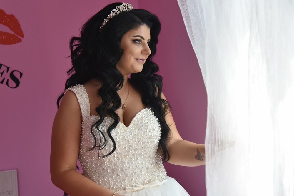 Rochie mireasa cu voal