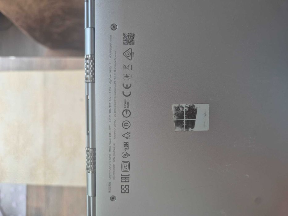 Ultrabook Premium Lenovo Yoga 910 | i7 | 8GB RAM | 512GB SSD | Aluminiu