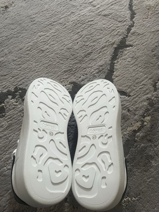 Alexander Mcqueen simple