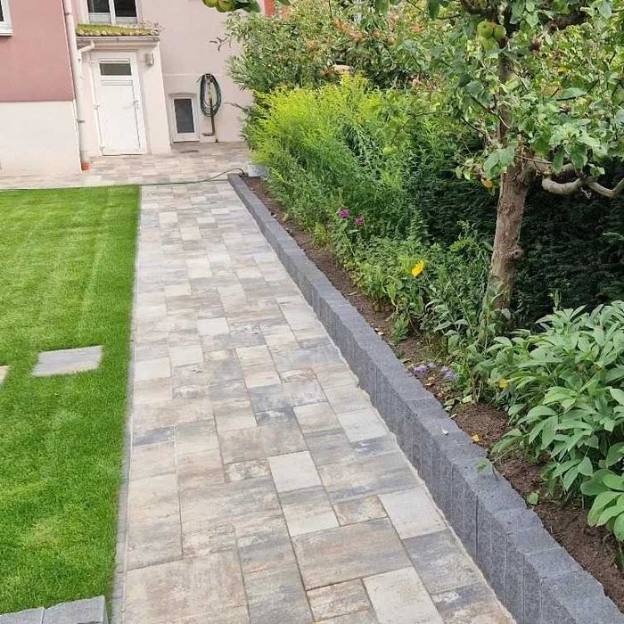 Amenajari spatii verzi , pavele, sisteme irigare,gazon rulou