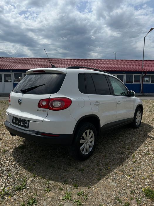 Vând VW Tiguan 2.0 TDI
