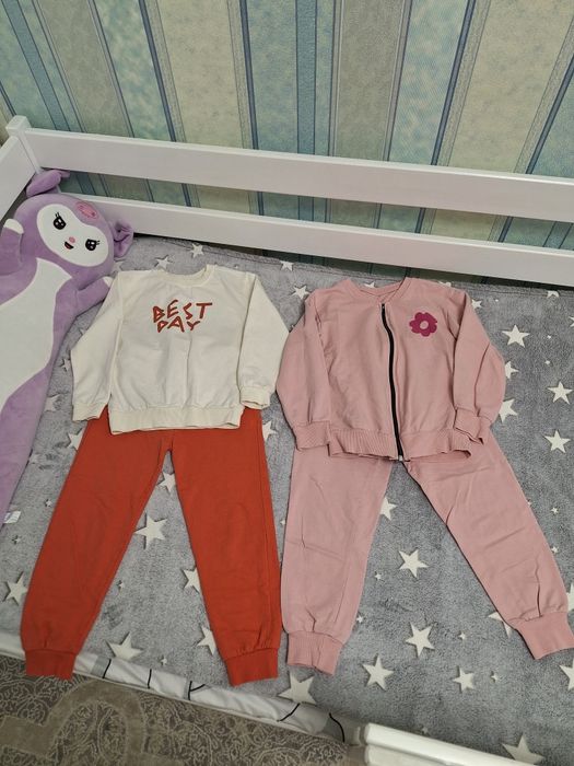 Продам пакет вещей на девочку 5-6 лет