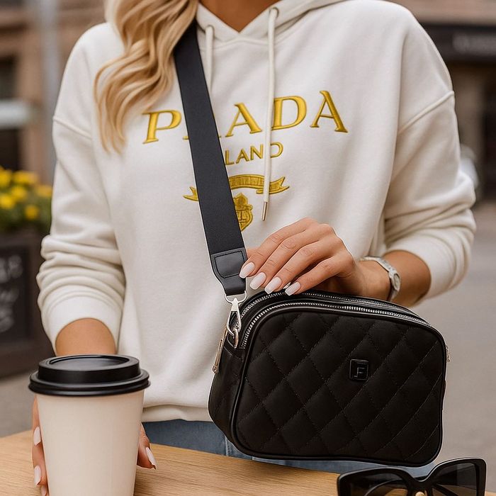 Капитонирана дамска чанта през рамо