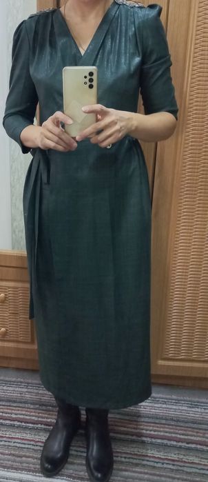 Продам платье с запахом