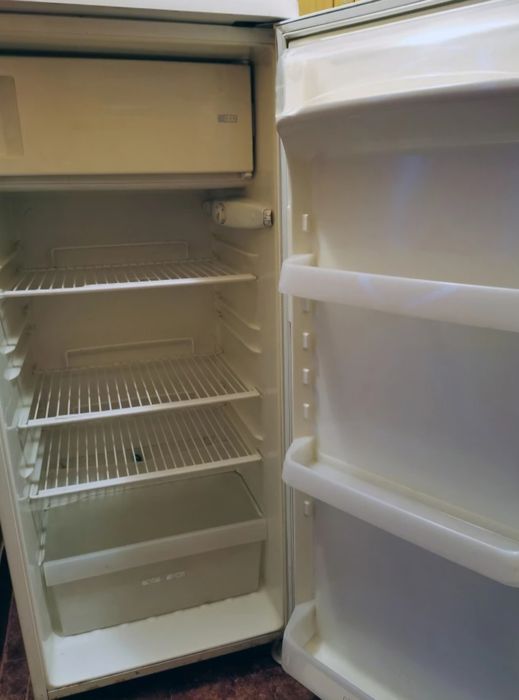 De vanzare aragaz si frigider zanussi