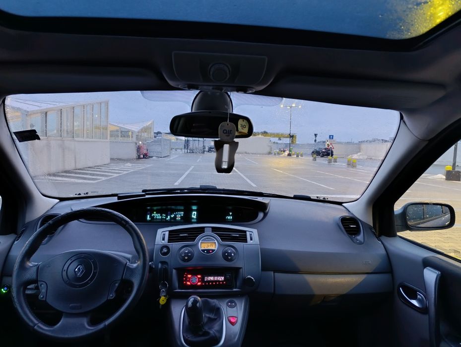 Renault Scenic 2, 1,6  gpl an 2004