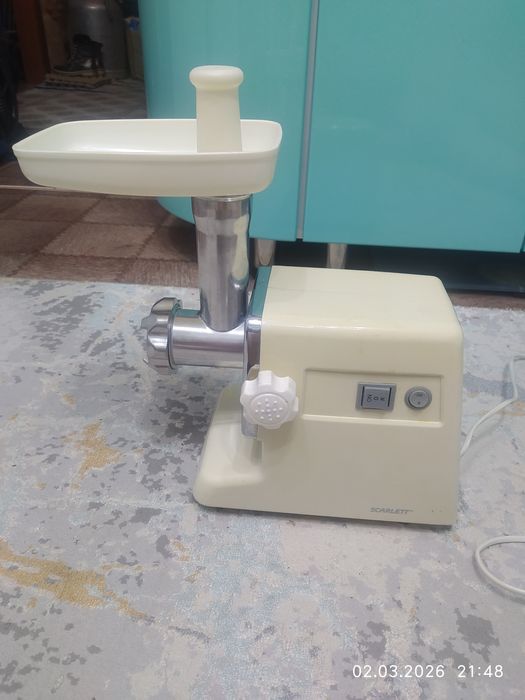 Продам  мясорубку.