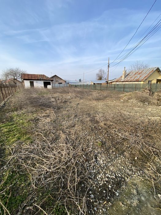 Vanzare teren intravilan