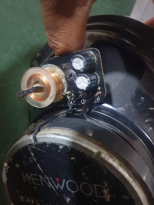 Kenwood 718 sotiladi