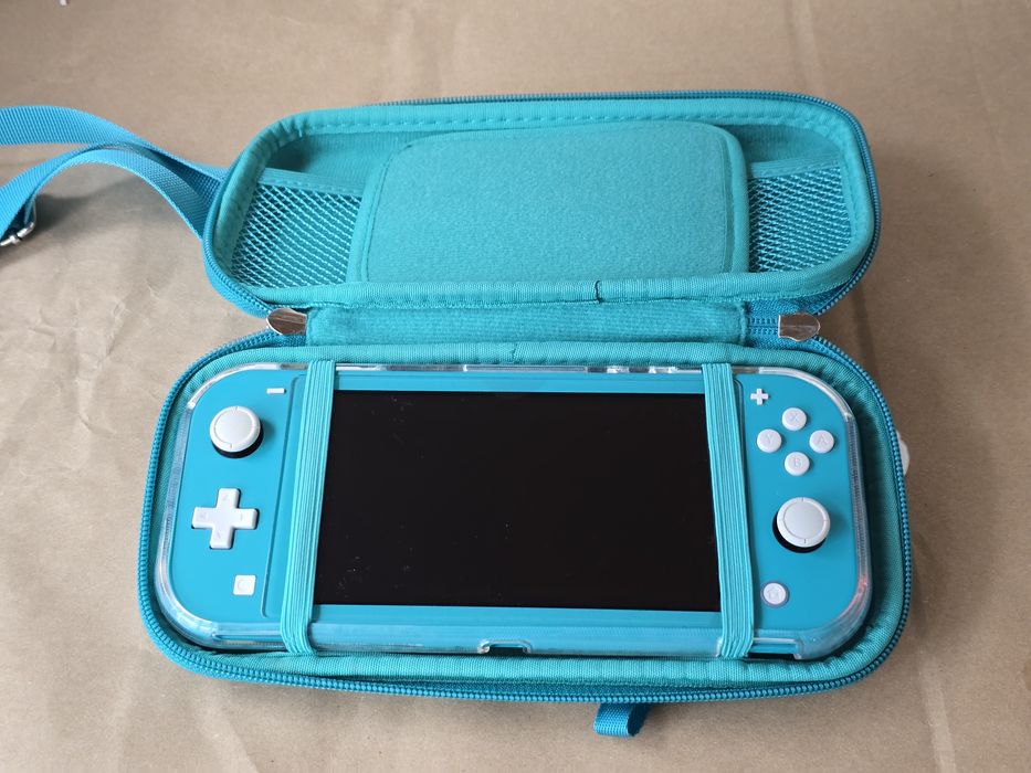Nintendo Switch Lite Turquoise + 64гб карта памет + PicoFly