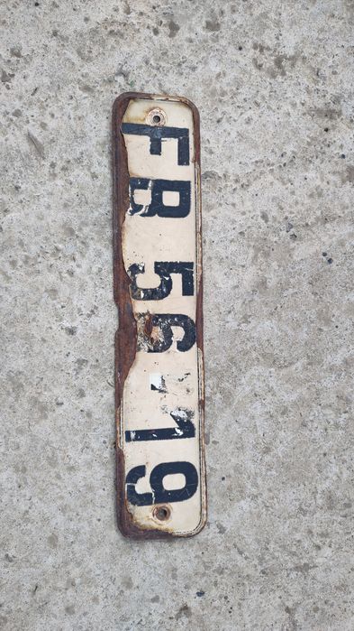 Număr vechi de înmatriculare