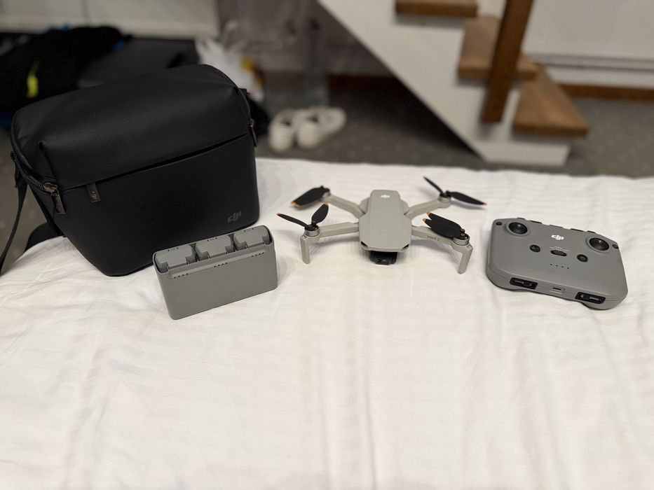 Dji mini 2 fly more combo ca nouă