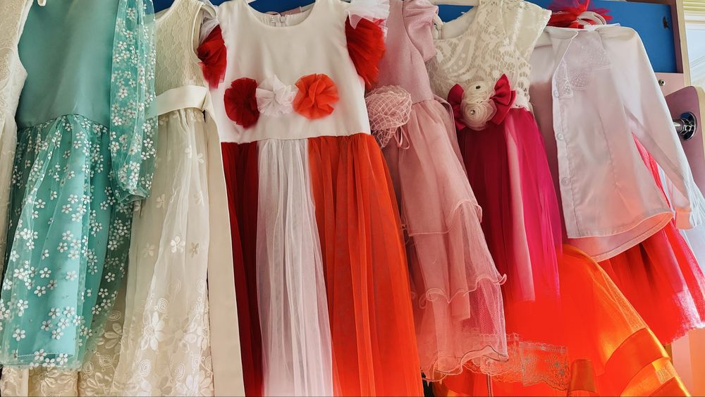 Платья в садик примерно на 4-6 лет в