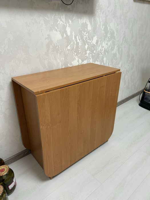 Продам стол тумба