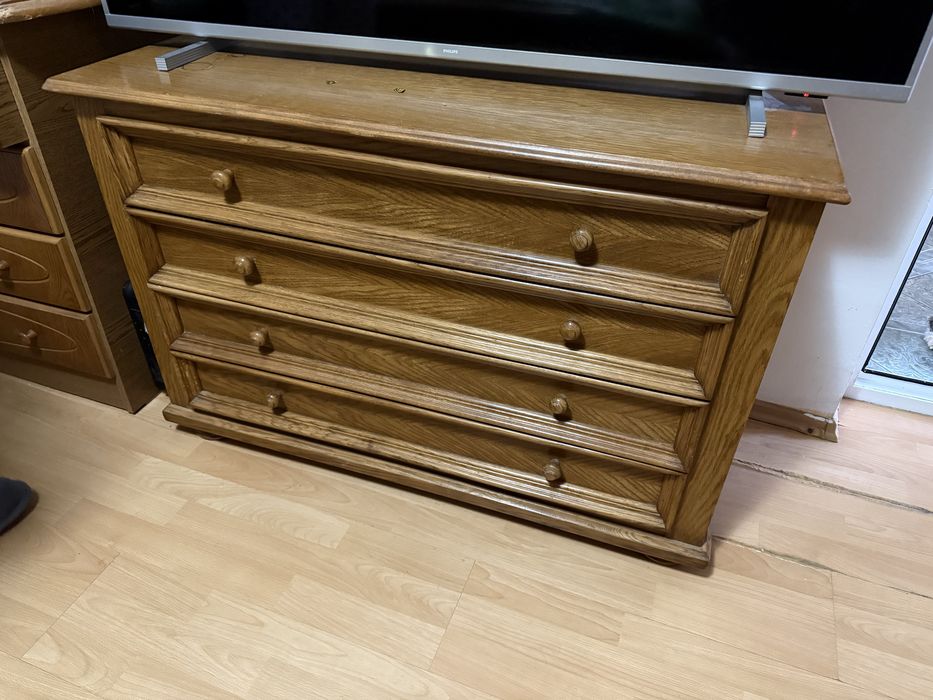 Vand set dormitor LEMN MASIV cu SALTEA Jysk