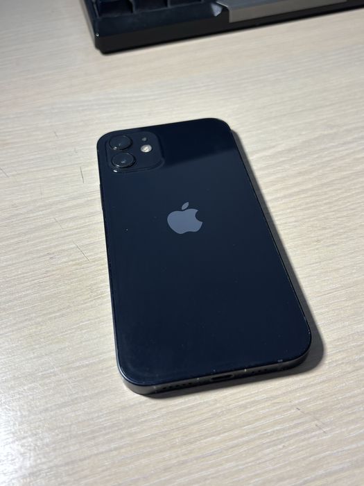 Iphone 12 64Gb.