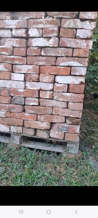 Caramida veche de presa rezultata din demolari