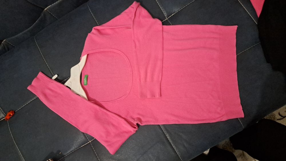 Женские Кофточки в отличном состояние.