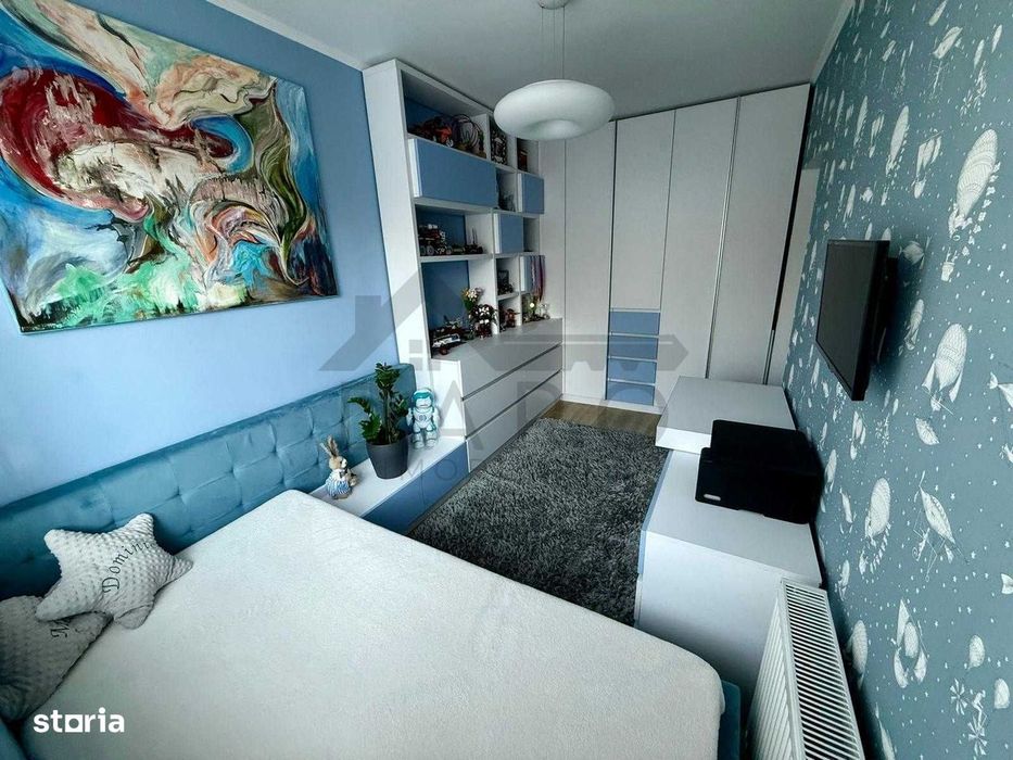 Apartament cu 2 camere, decomandat, etajul 3, complet renovat, ideal p