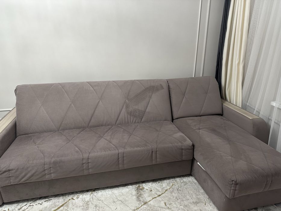Продам угловой диван- кровать Аскона